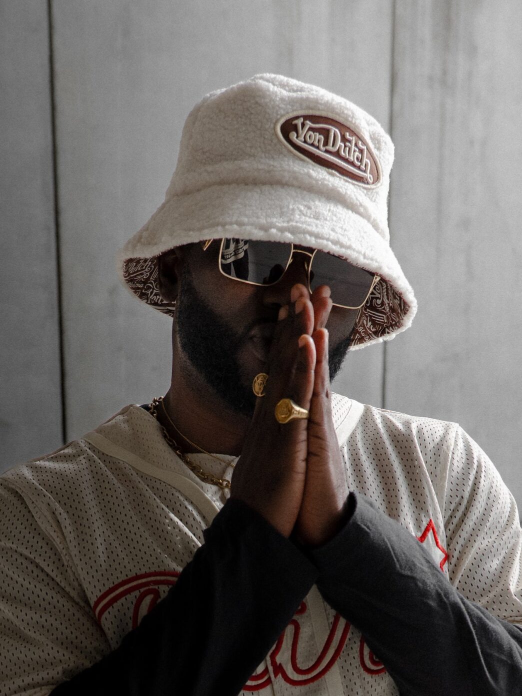 Tusabi Unveils Empowering New Anthem "I Too Much" Featuring Mograbi