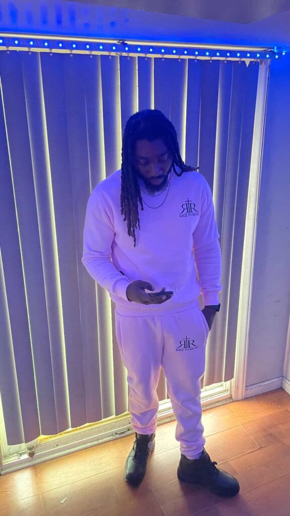 Oso G Delivers a Nostalgic Yet Contemporary Vibe with "4Play"